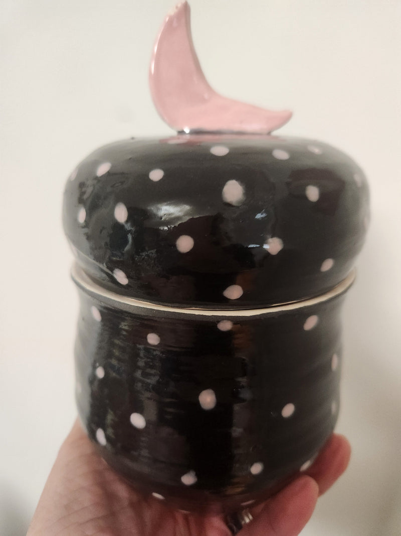 Covered jars